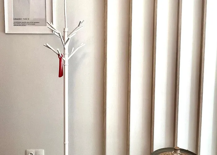 Av Luxury 2 테살로니키